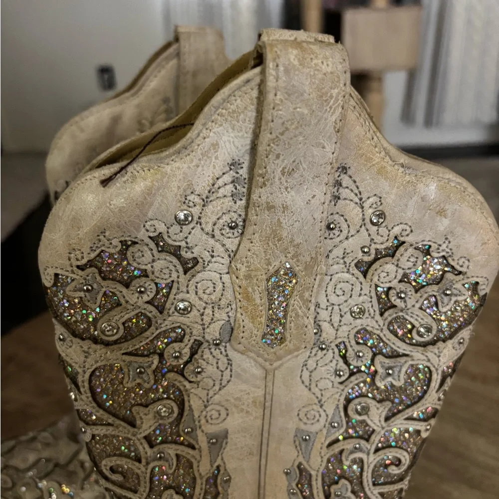 Embellished Cream and Silver Heeled Boots - Picture 6 of 6